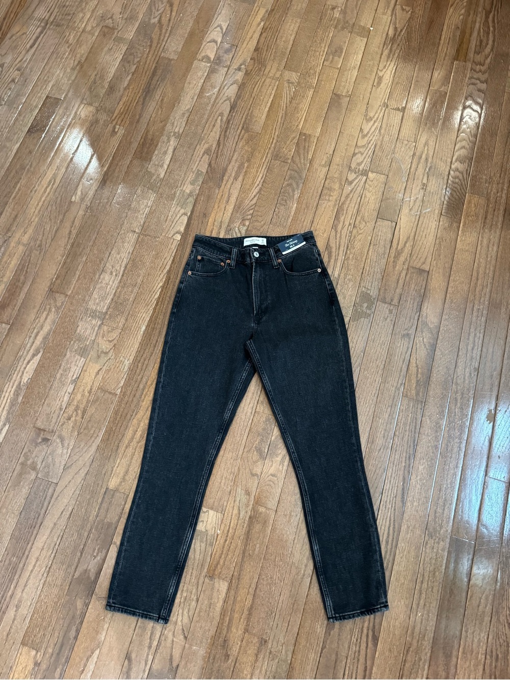 NEW with tags Abercrombie & Fitch Black High-Rise Skinny Jeans